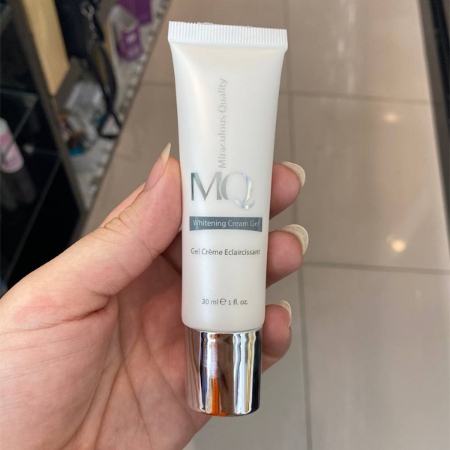 کرم ژل روشن کننده و ضد تیرگی پوست ام کیو 30 میلی لیتر	