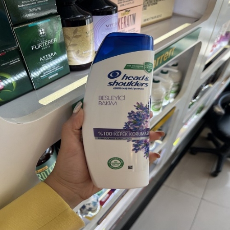 شامپو احیا کننده مو هد اند شولدرز حاوی عصاره اسطوخودوس