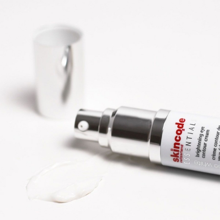 کرم روشن کننده و ضد لک دور چشم اسکین کد